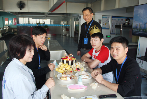 388vip太阳集团11月员工生日会&mdash;&mdash;关怀常在 祝福永远